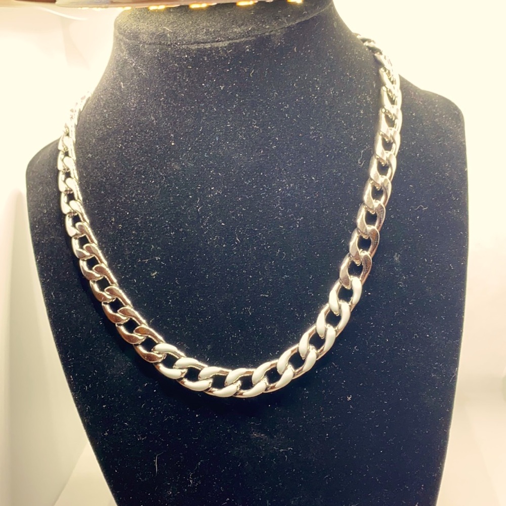 Necklace silver and baby blue toggle clasp